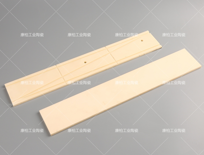 氧化鋁陶瓷的性能特點(diǎn)有哪些？